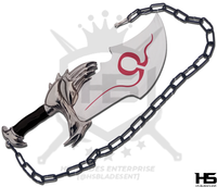 the chain of chaos blades of kratos is 150cm long in total and can be wraooed around he arm, forming an exact replica of its kind